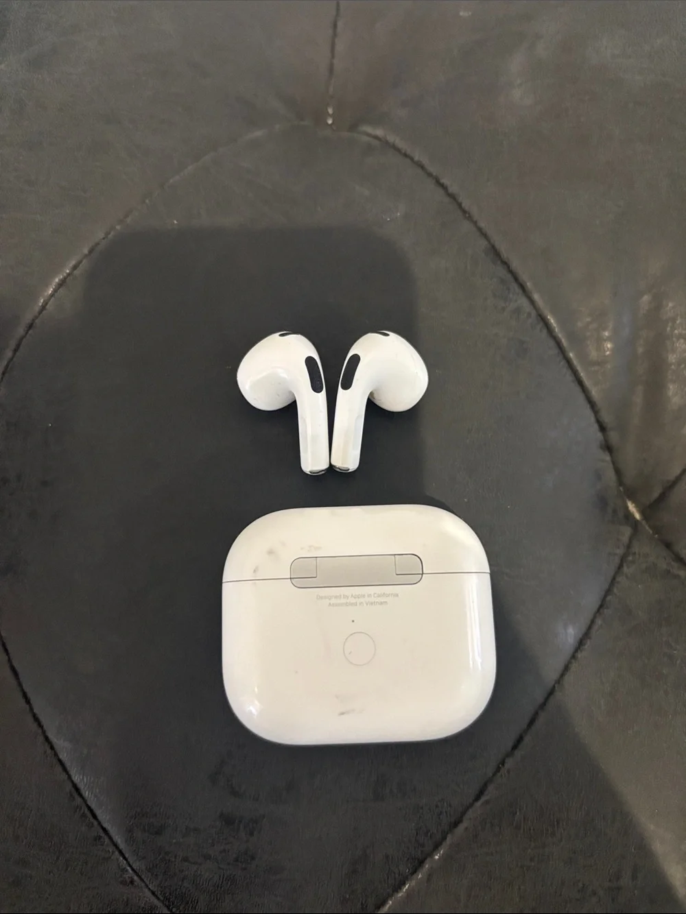 Apple AirPods 3 - White Wireless Earbuds with Charging Case